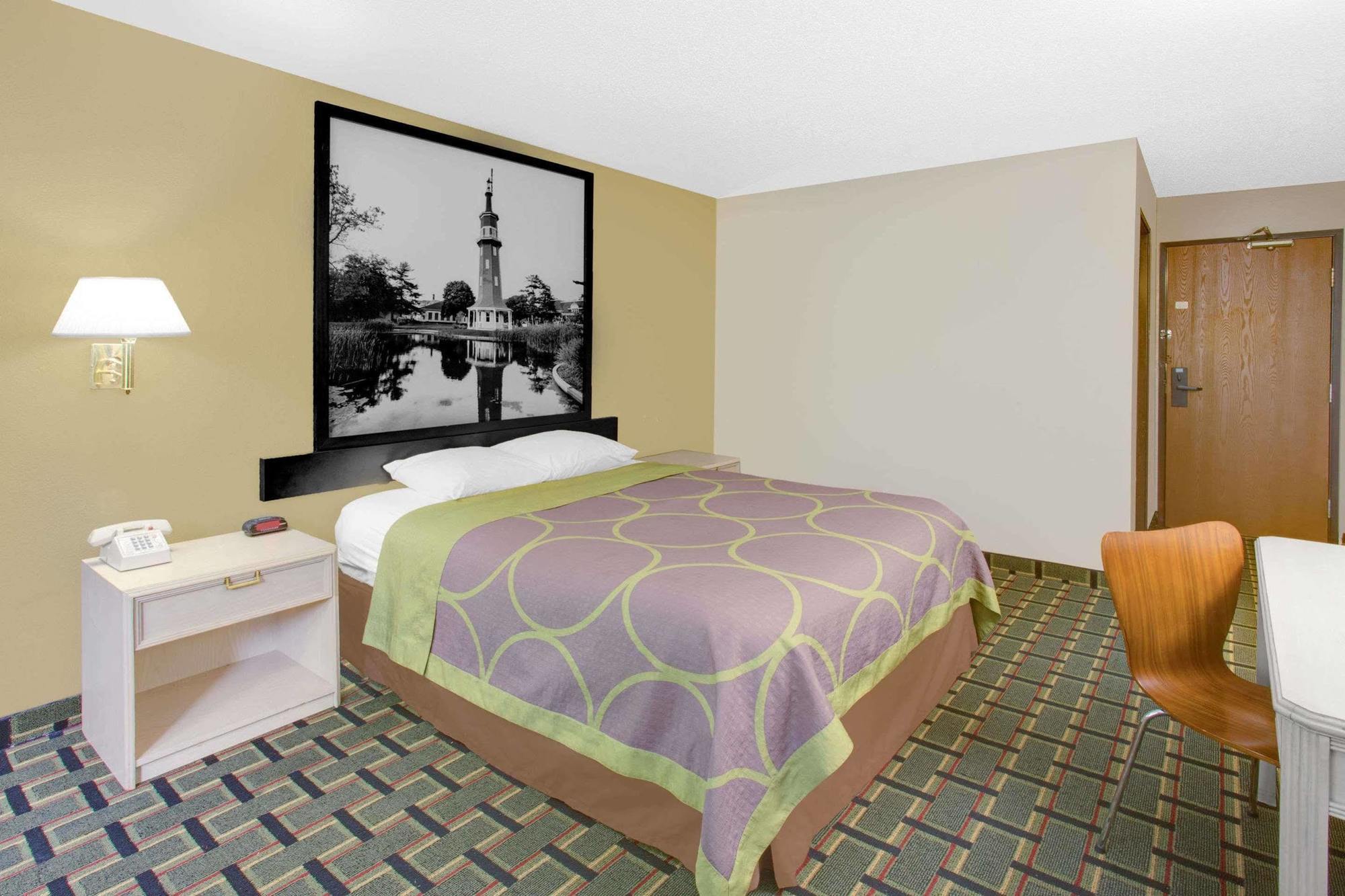 Super 8 Grand Rapids City Center Вайоминг Экстерьер фото